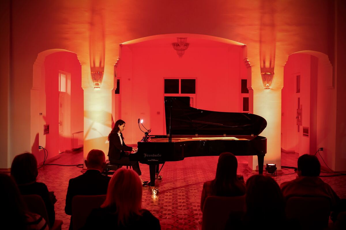Piano performance still